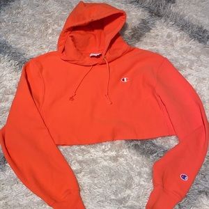 🔥🔥Cropped Champion Hoodie!🔥🔥